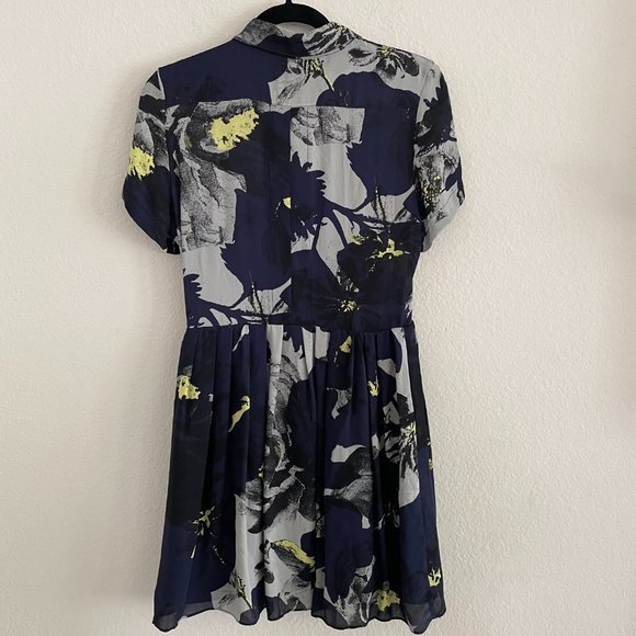 Parker abstract silk navy button down silk dress - Picture 4 of 6